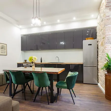 Apartment Antique Stone