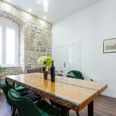 Apartment Antique Stone